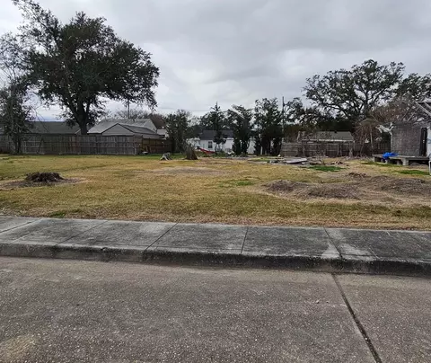 477 Gouaux Ave, Houma, LA 70364