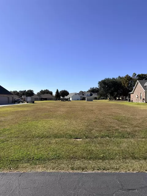 13146 Desire St, Vacherie, LA 70090