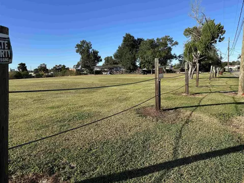 613 615 617 Saadi St, Houma, LA 70363