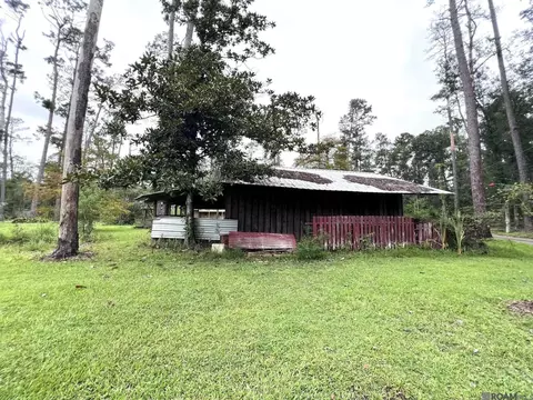 Exterior - 21750 Rosemound Ln, Springfield, LA 70462 photo 8 of 8