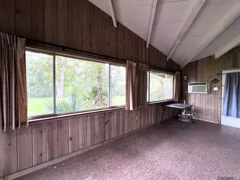 Exterior - 21750 Rosemound Ln, Springfield, LA 70462 photo 6 of 8