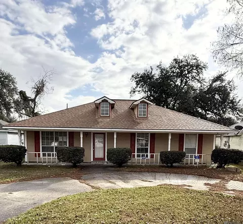 1615 W Tabbie St, Gonzales, LA 70737