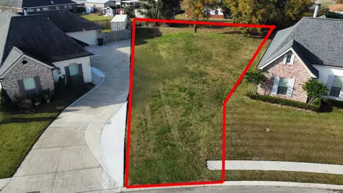 126 Del Rio Dr, Houma, LA 70360