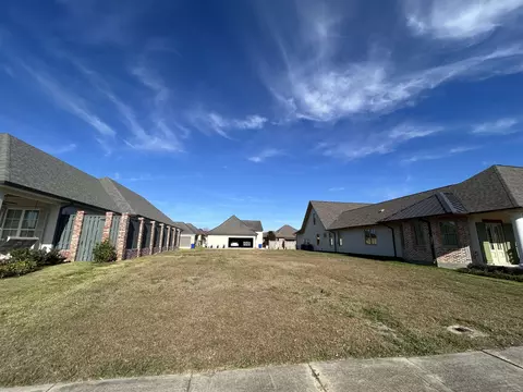 307 Rue Collette, Thibodaux, LA 70301