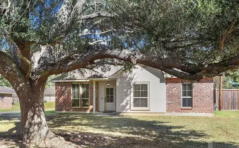 4447 Cherry Ct, Zachary, LA 70791