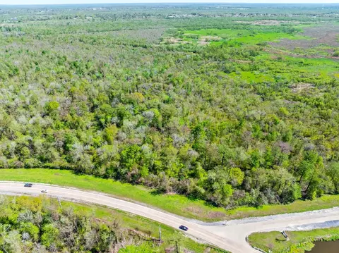 2006 St Louis Canal Rd, Houma, LA 70364