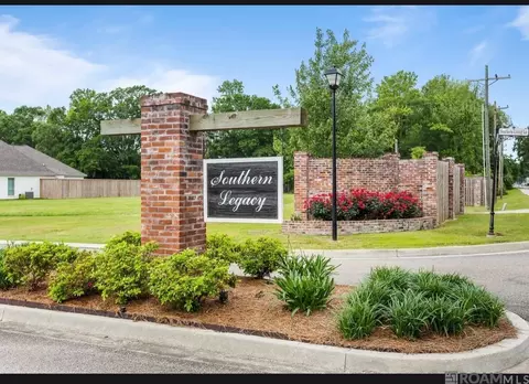 1146 Southern Living Ln, Denham Springs, LA 70726