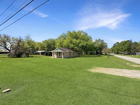 13409 La Hwy 44, Gonzales, LA 70737