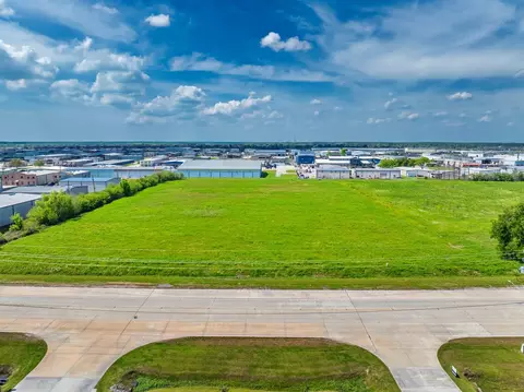 526 S Hollywood Rd, Houma, LA 70360