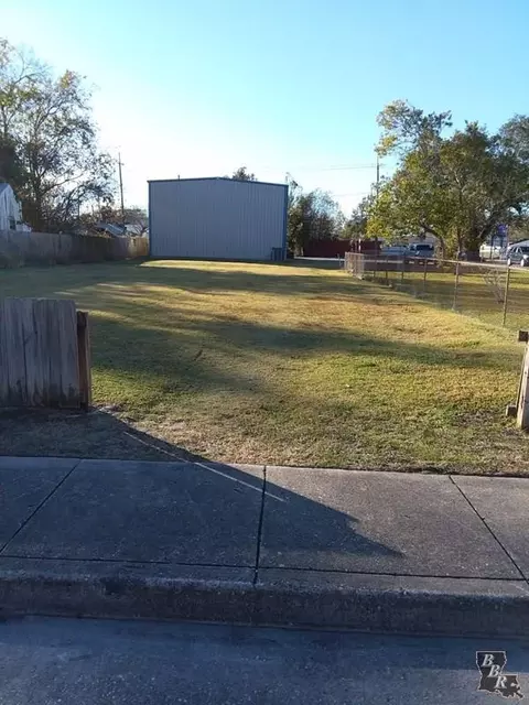 1016 Grinage St, Houma, LA 70360