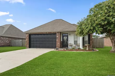 40463 Fox Run Dr, Gonzales, LA 70737