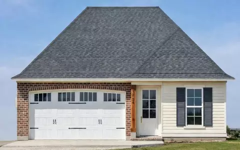 202 Couch Dr, Thibodaux, LA 70301