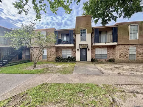 2100 College Dr #120, Baton Rouge, LA 70808