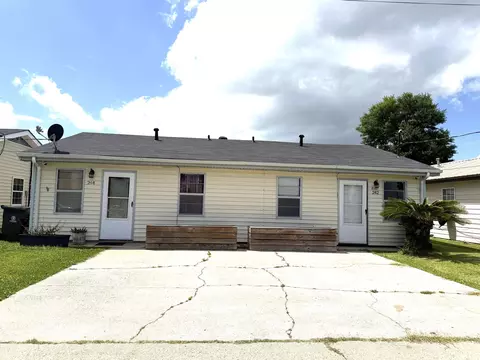 242 244 Saint Peter St, Houma, LA 70363