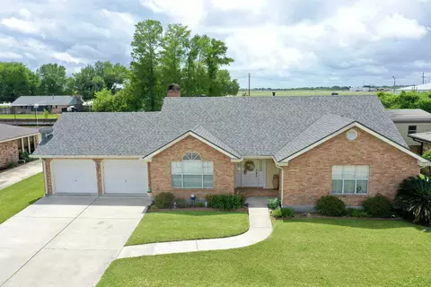 213 Presque Isle Dr, Houma, LA 70360