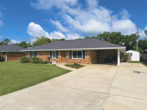 127 Oakview Dr, Houma, LA 70364