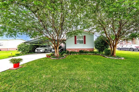 140 Little Rock Dr, Gray, LA 70359