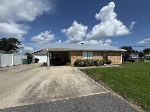 229 Marcelle St, Larose, LA 70373