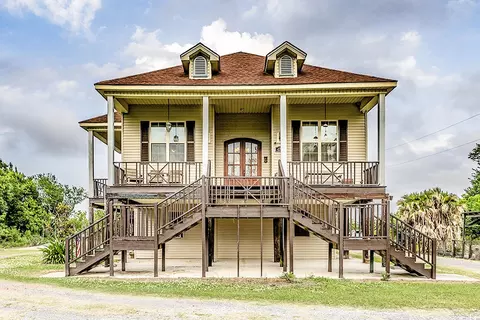 4765 Grand Caillou Rd, Houma, LA 70363