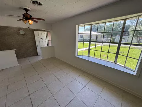 Living - 126 E 100th St, Cut Off, LA 70345 photo 2 of 5