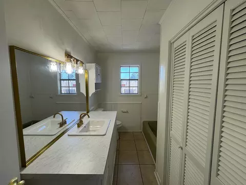Bath - 126 E 100th St, Cut Off, LA 70345 photo 2 of 2