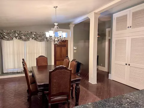 Dining - 1005 Main St, Patterson, LA 70392 photo 1 of 1