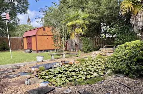 Exterior - 1005 Main St, Patterson, LA 70392 photo 12 of 15