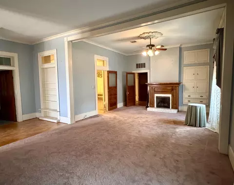 Living - 1005 Main St, Patterson, LA 70392 photo 1 of 3