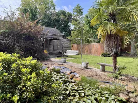 Exterior - 1005 Main St, Patterson, LA 70392 photo 9 of 15