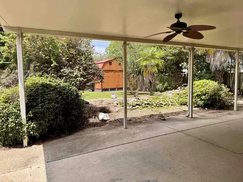 Exterior - 1005 Main St, Patterson, LA 70392 photo 6 of 15