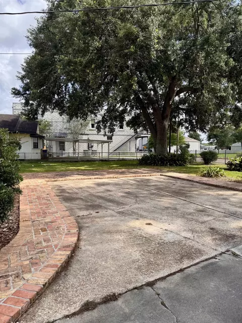 Exterior - 1005 Main St, Patterson, LA 70392 photo 15 of 15