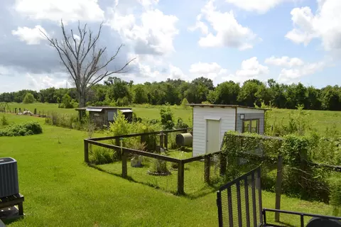 Exterior - 288 E 40th St, Cut Off, LA 70345 photo 12 of 14