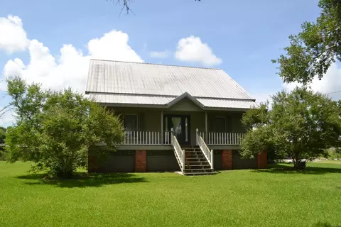 Exterior - 288 E 40th St, Cut Off, LA 70345 photo 2 of 14