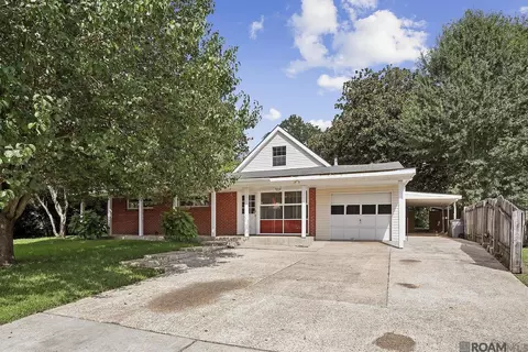 2134 E Contour Dr, Baton Rouge, LA 70809