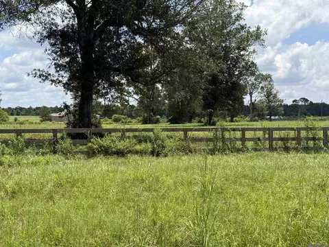 22390 Plank Rd, Zachary, LA 70791