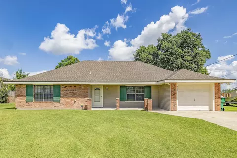 310 Thoroughbred Park Dr, Thibodaux, LA 70301