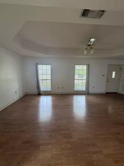 Living - 54 Cobblestone E, Houma, LA 70360 photo 1 of 1