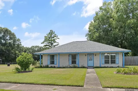 10003 E Brookside Dr, Baton Rouge, LA 70818