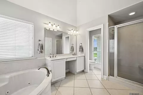 Bath - 110 Sanctuary Dr, Slidell, LA 70458 photo 2 of 4