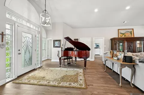 Entry Way - 110 Sanctuary Dr, Slidell, LA 70458 photo 1 of 2