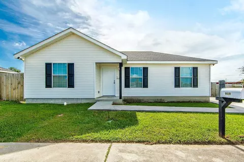 102 Leboeuf St, Houma, LA 70363