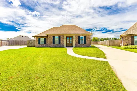 187 Linest Dr, Houma, LA 70364