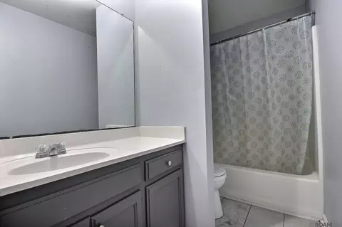 Bath - 13953 J R Dr, Walker, LA 70785 photo 3 of 4