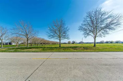 1651 Savanne Rd, Houma, LA 70360
