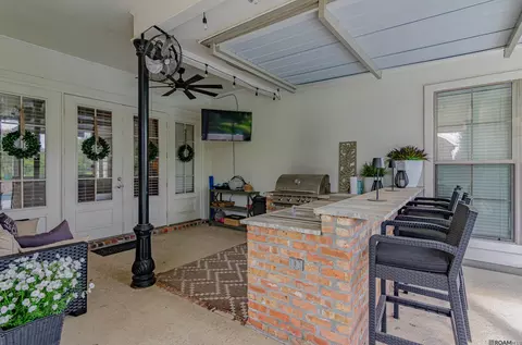 6364 Beau Douglas Ave, Gonzales, LA 70737
