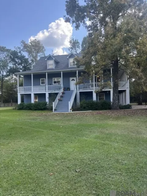 18911 Tall Oaks Ct, Baton Rouge, LA 70817