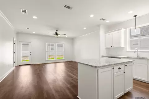 Living - 10789 Sage Dr, Walker, LA 70785 photo 1 of 2