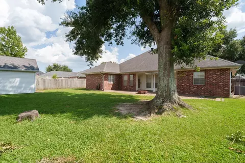 Exterior - 132 Leighton Loop, Houma, LA 70360 photo 4 of 6
