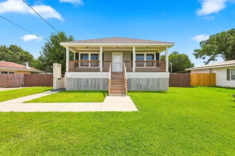 107 Merrill Dr, Houma, LA 70360