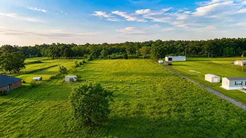 807 S Waterplant Rd, Thibodaux, LA 70301